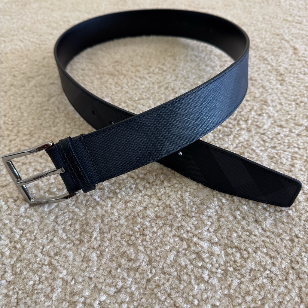 Burberry Black Leather Belt With Silver Buckle